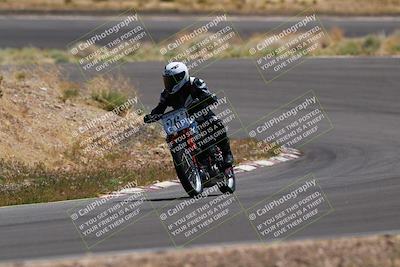 media/Apr-19-2025-AHRMA (Sat) [[3d98ca3309]]/Race/Group 5/Turn 4/